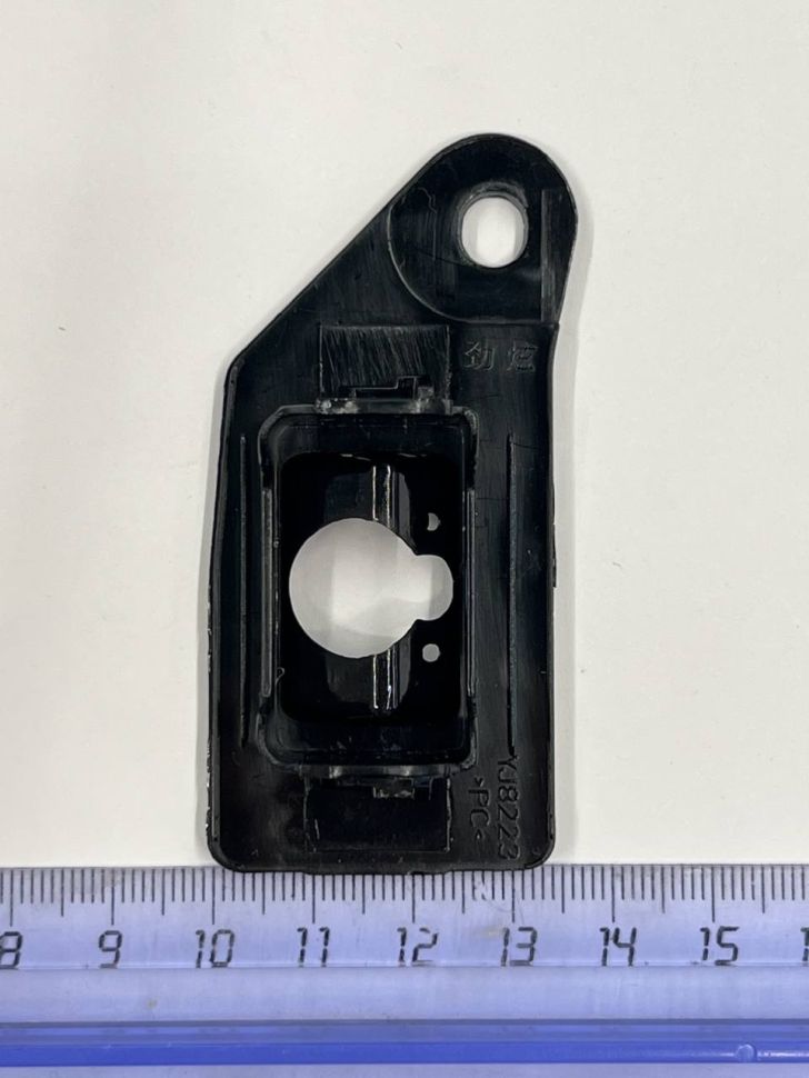 Адаптер под заднюю камеру в штатное место Mitsubishi ASX